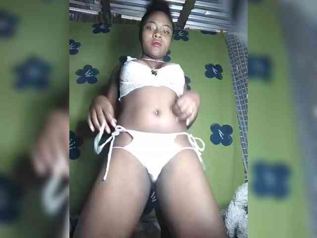 Mathildahh webcam