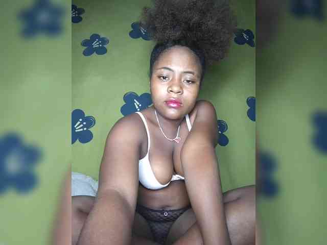 Mathildahh webcam