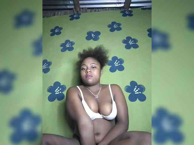 Mathildahh webcam