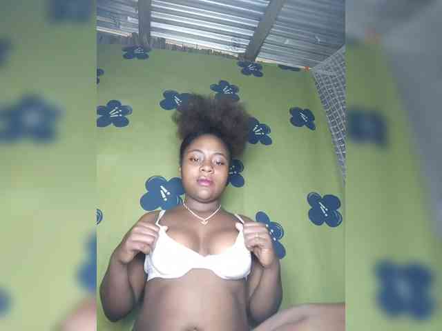 striptease show Mathildahh