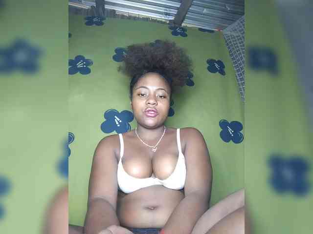 Mathildahh webcam