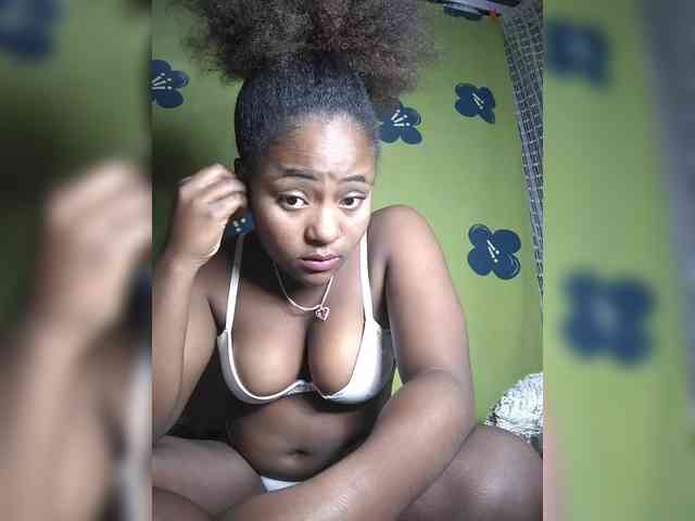Mathildahh webcam