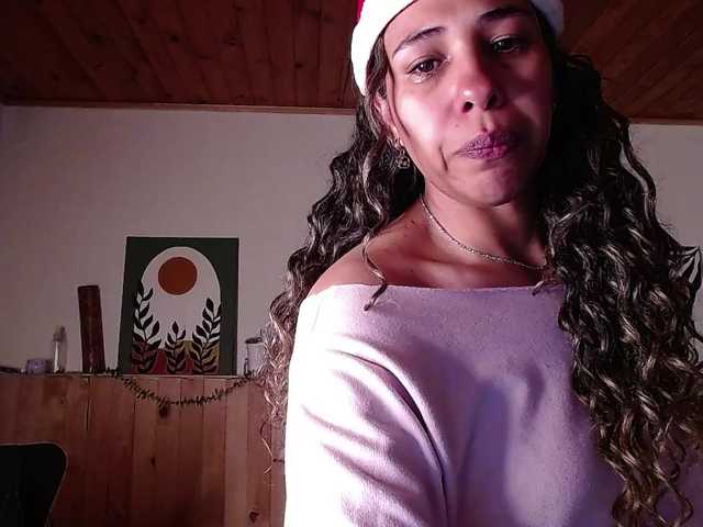 Ivonne-collins33 Live Cam on BongaCams