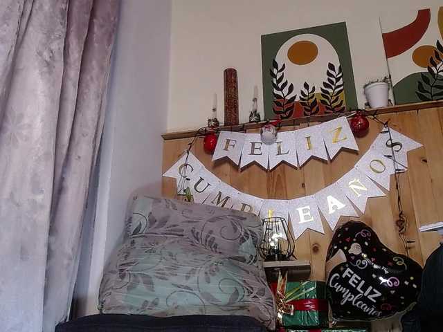 Ivonne-collins33's BongaCams show and profile