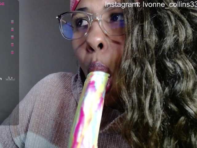 Ivonne-collins33's BongaCams show and profile