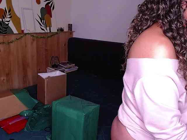 Ivonne-collins33 webcam