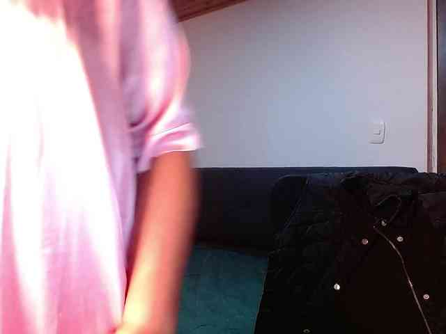 Ivonne-collins33 webcam