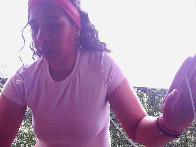 Ivonne-collins33 webcam