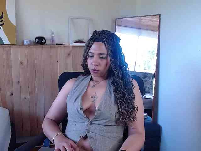 Ivonne-collins33