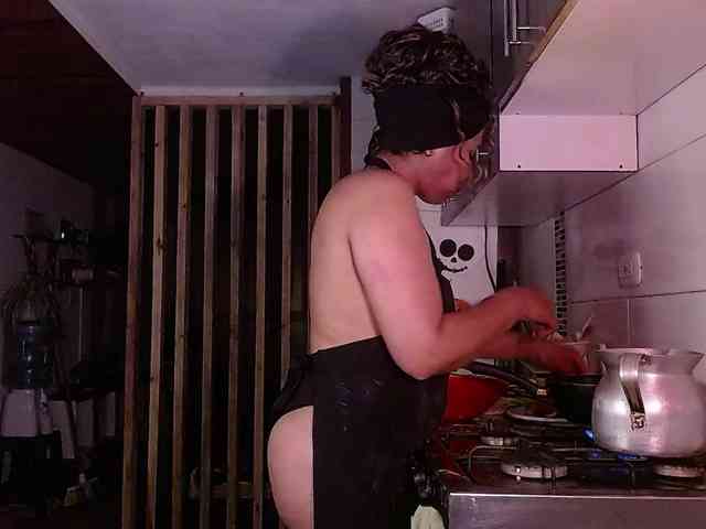 Ivonne-collins33 webcam