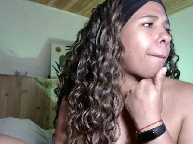 Ivonne-collins33 Live Webcam on BongaCams