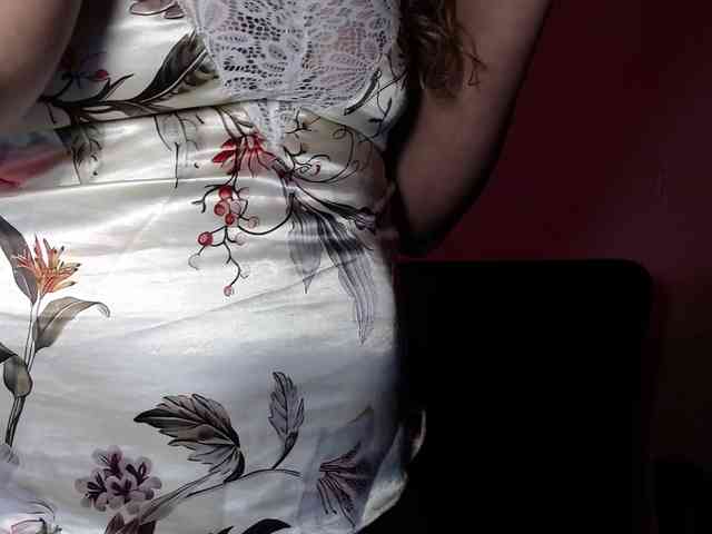 Ivonne-collins33 webcam