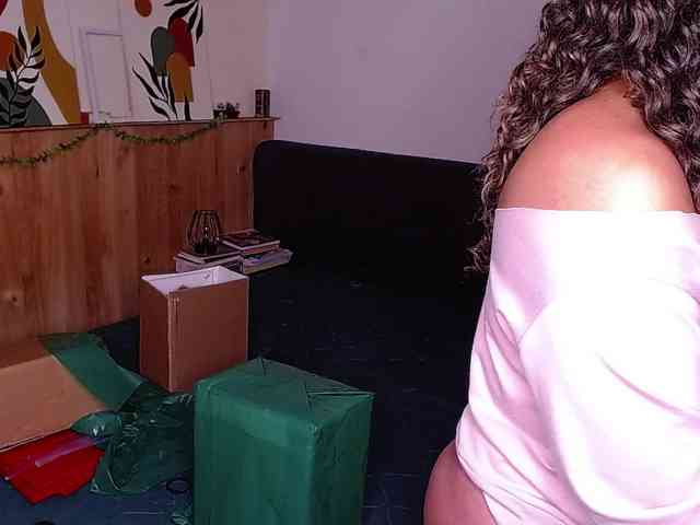 Ivonne-collins33 webcam