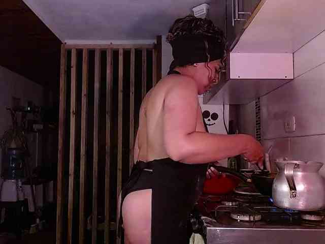 Ivonne-collins33 webcam