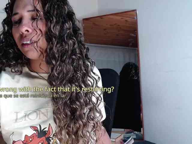 Ivonne-collins33 webcam