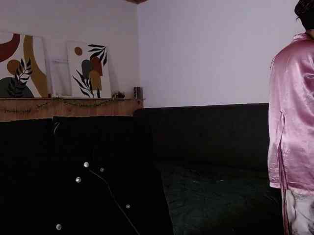 Ivonne-collins33 webcam