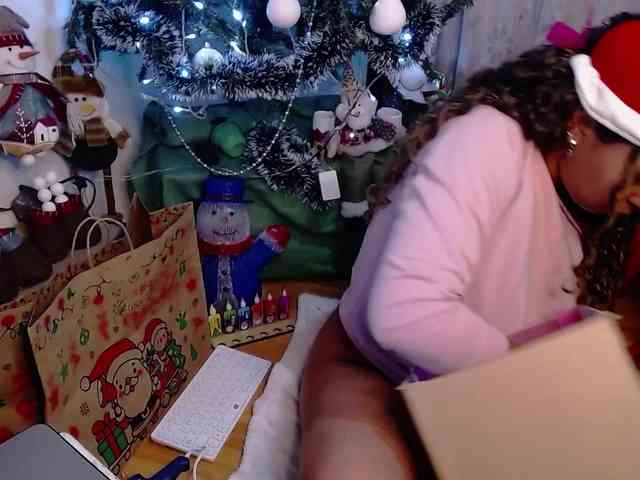 Ivonne-collins33 webcam