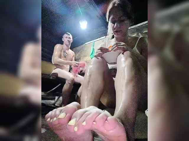 adult nude chat room Lovesexmeow