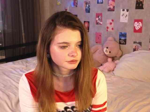 LianaSilver webcam