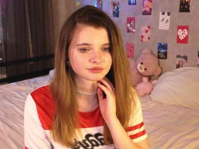 LianaSilver webcam