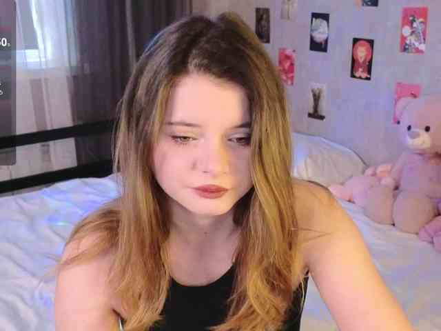 LianaSilver webcam