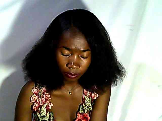 Antonia-2 webcam