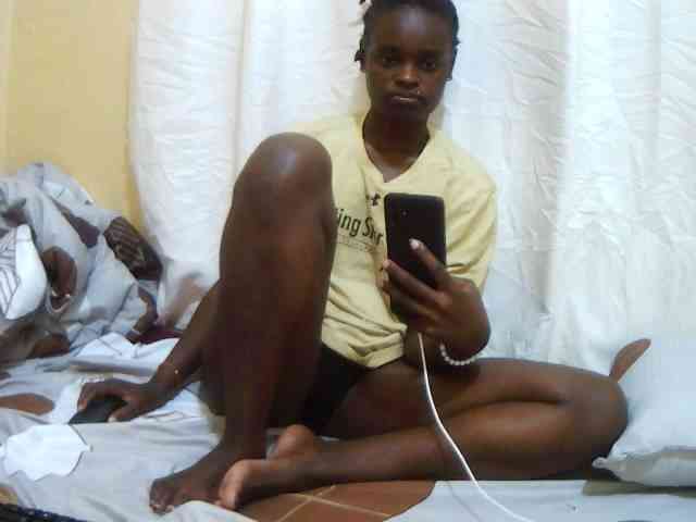 Pretty-lita webcam