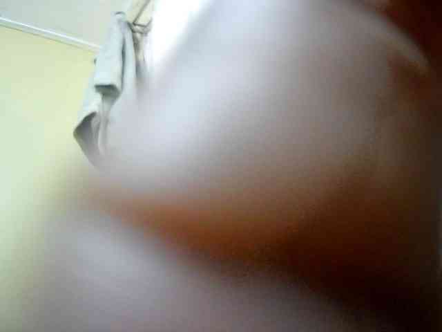 Pretty-lita webcam