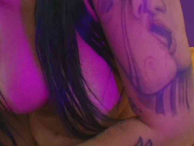 AnyaKim1 webcam