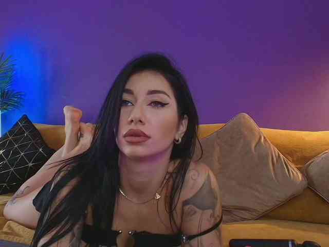 AnyaKim1 webcam