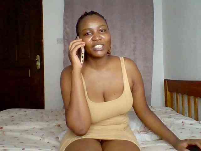 Smilingface Live Webcam on BongaCams
