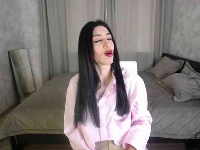 BETTY11DIHNA webcam