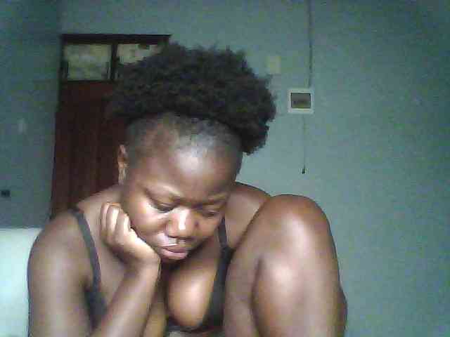 Melanin-pixie webcam