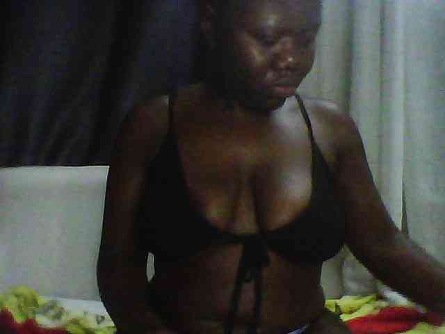 Melanin-pixie webcam