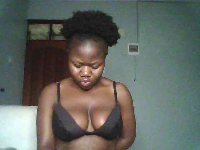 Melanin-pixie webcam