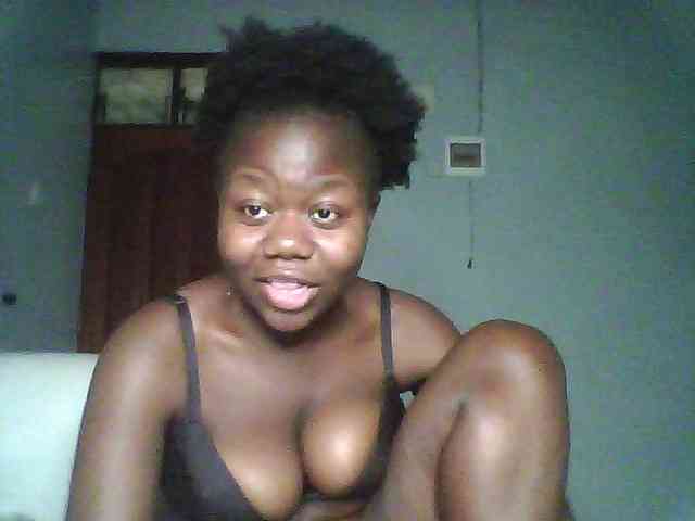 Melanin-pixie webcam