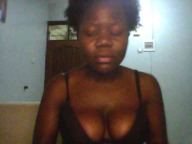 Melanin-pixie webcam