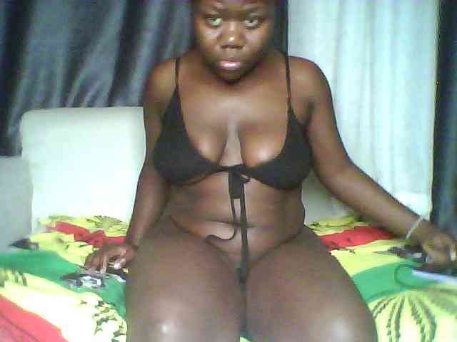 Melanin-pixie webcam