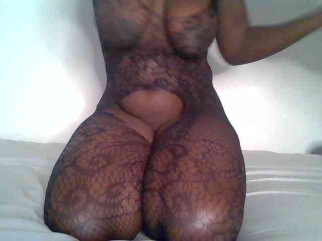 Melanin-pixie webcam