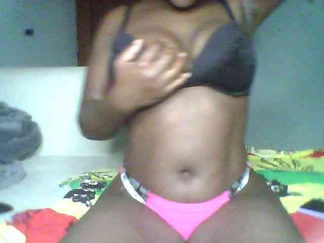 Melanin-pixie webcam