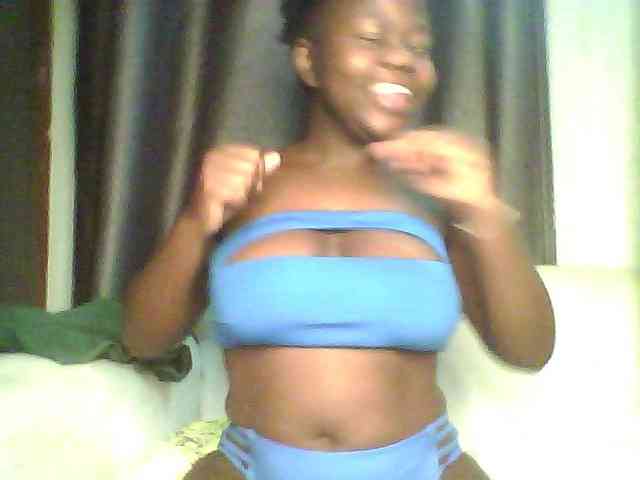 Melanin-pixie webcam
