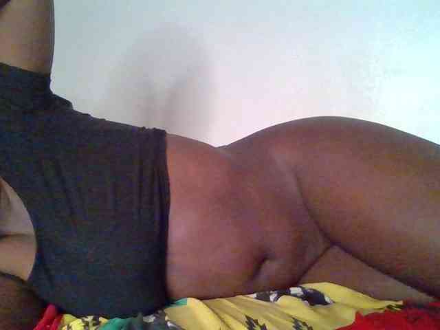 Melanin-pixie webcam