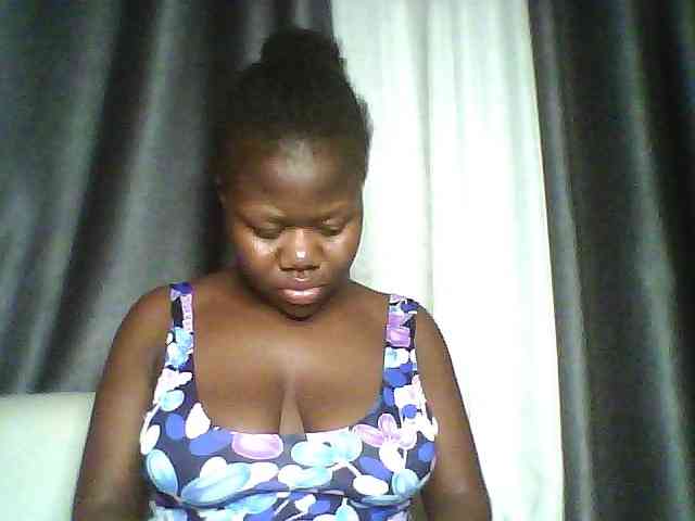 Melanin-pixie webcam