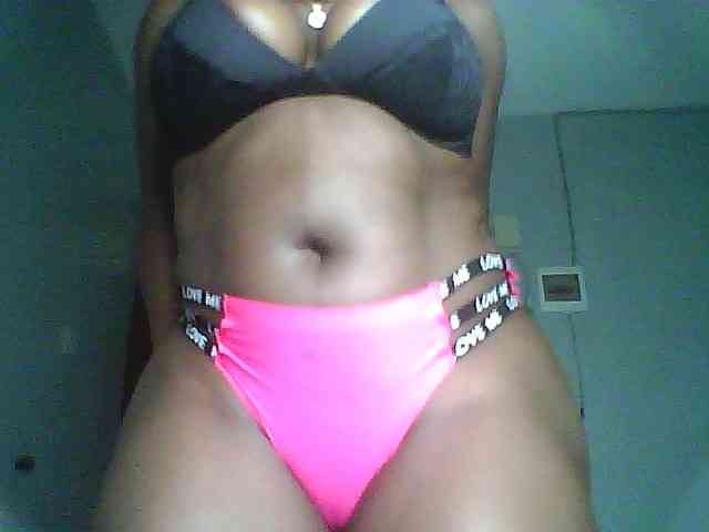Melanin-pixie webcam