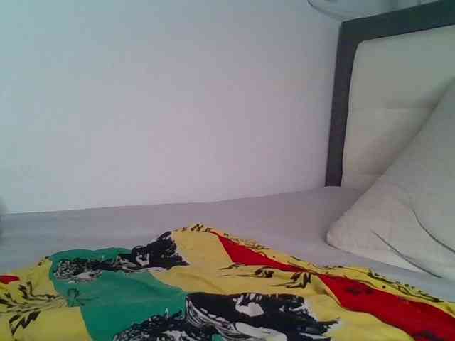 Melanin-pixie webcam