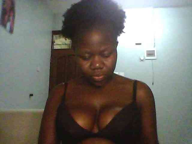 Melanin-pixie webcam