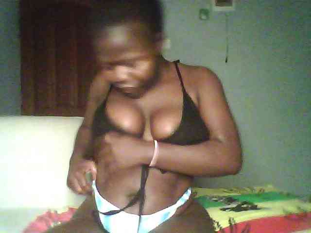 Melanin-pixie webcam
