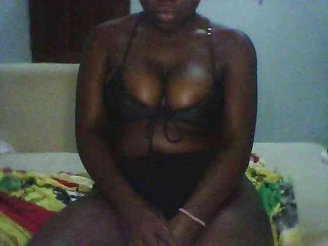 Melanin-pixie webcam