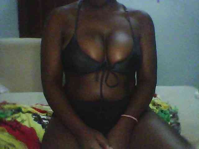 Melanin-pixie webcam