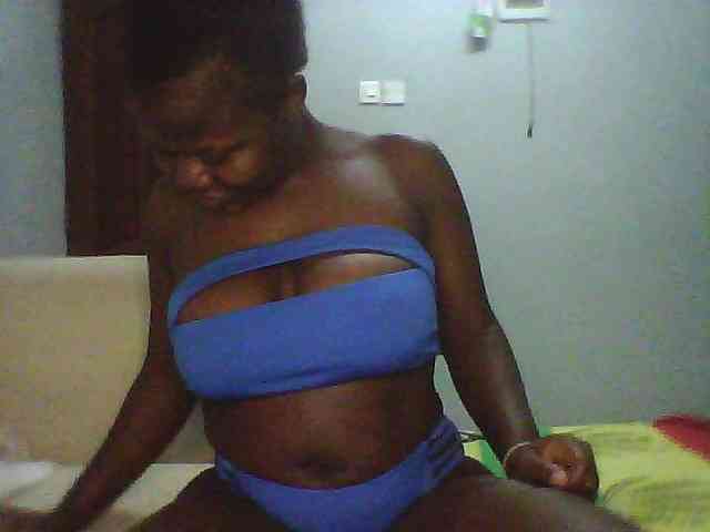 Melanin-pixie webcam